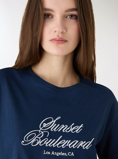 T-shirt ampia stampa college ricamata