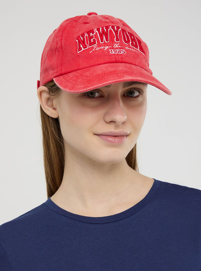 Cappellino baseball con scritta New York