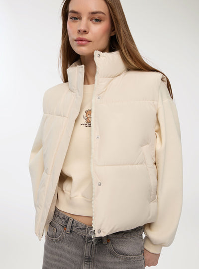 Gilet imbottito con collo alto