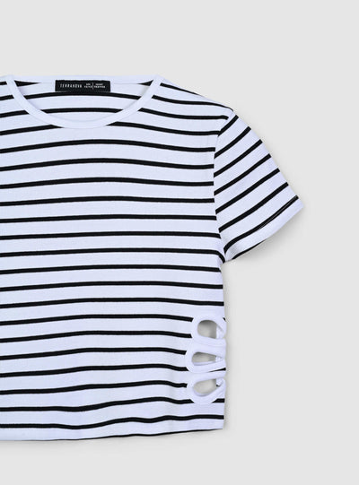 T-shirt crop a righe con dettagli cut-out