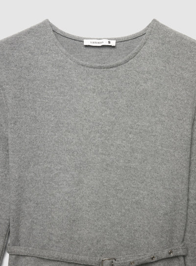 Vestito in maglia con cintura