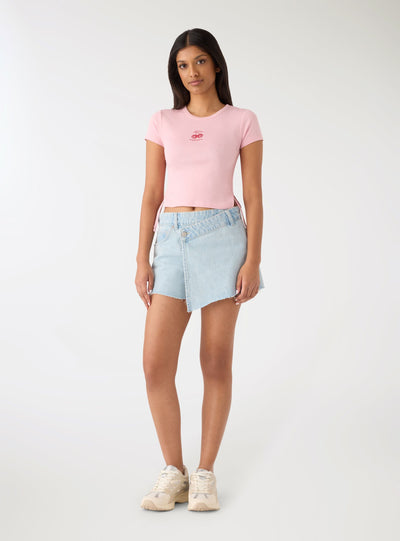 T-shirt crop con stampa e coulisse laterali