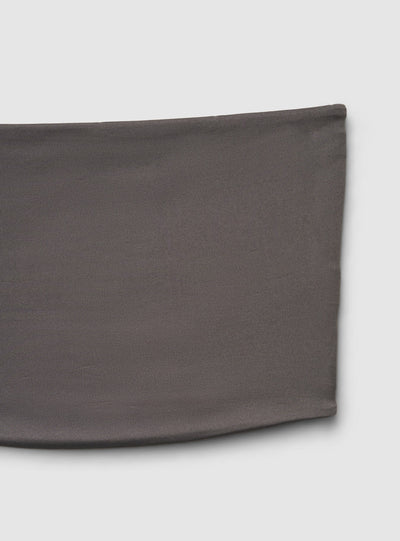 Solid colour ultra-short crop top