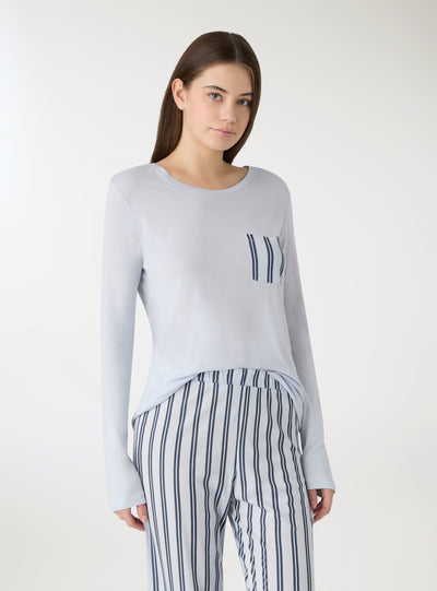 Gestreifter Pyjama-Set