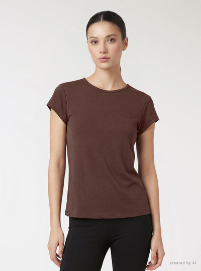 Elastisches einfarbiges T-Shirt