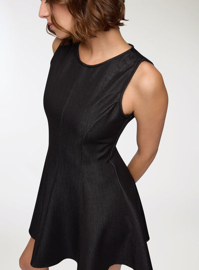 Sleeveless flared dress
