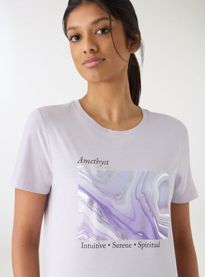 T-shirt z nadrukiem o efekcie laminowanym