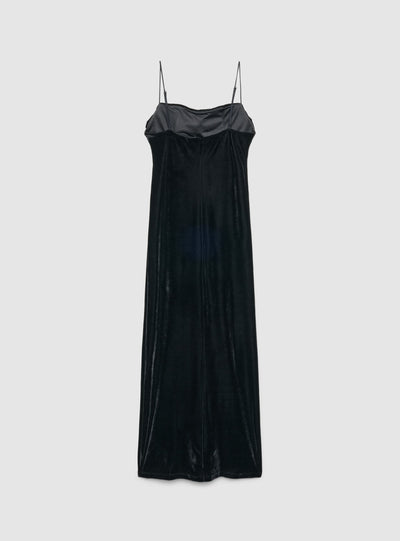 Vestito lungo con spalline sottili e scollo drappeggiato