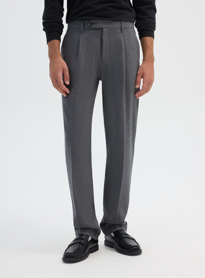Pantaloni chinos straight con pinces