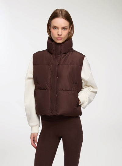 Gilet imbottito con collo alto
