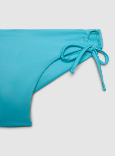 Slip bikini brasiliana con laccetti laterali e logo