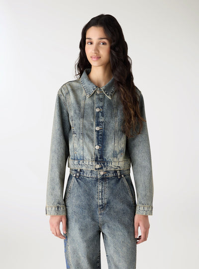 Giacca denim corta con ricamo floreale