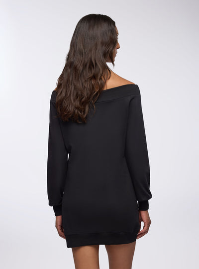 Vestito a felpa con spalle scoperte