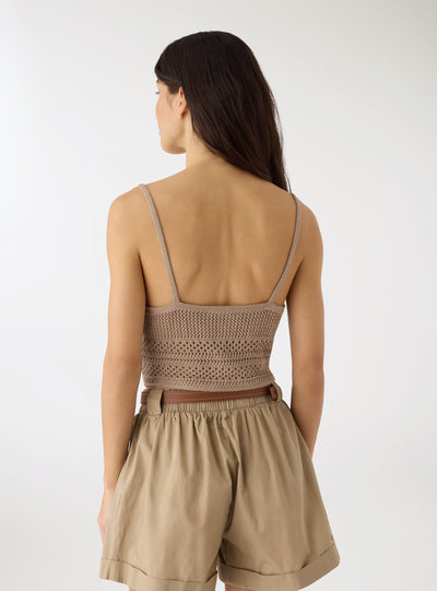 Top uncinetto con spalline sottili