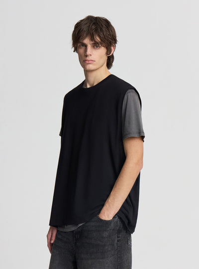 T-shirt smanicata crop a tinta unita