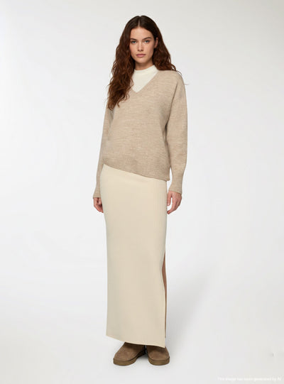 Maglia con scollo a V ampia