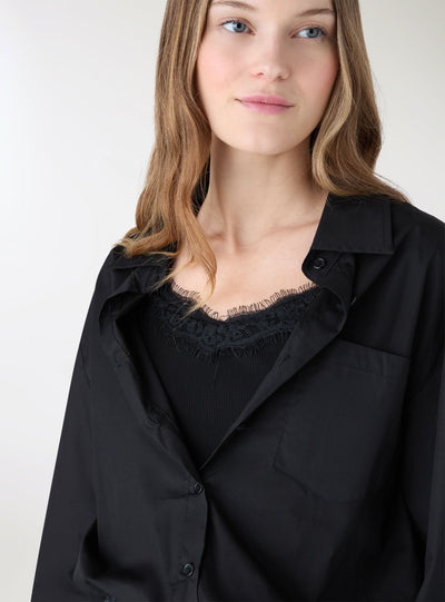 Solid-colour blouse with chest pocket
