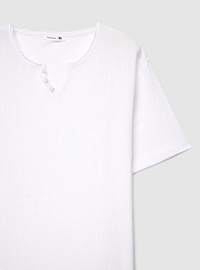 T-shirt a tinta unita con collo serafino