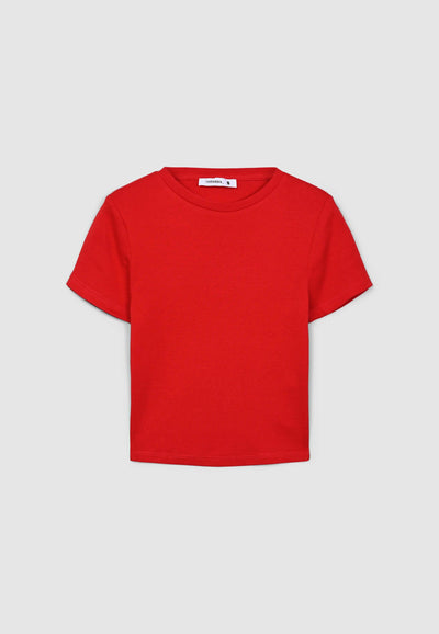Obcisły krótki t-shirt w jednolitym kolorze