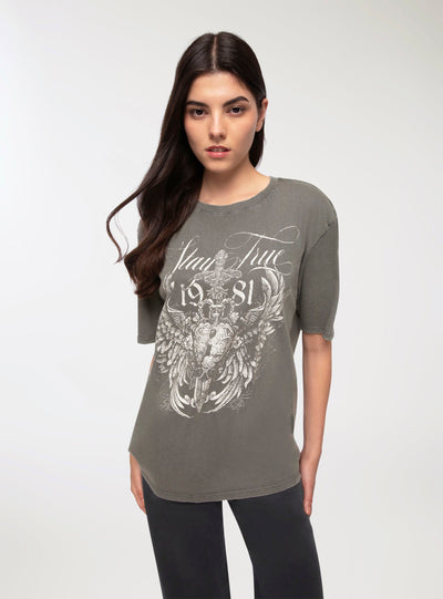 T-shirt ampia con stampa gotica