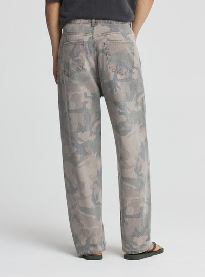 Pantaloni super baggy mimetico