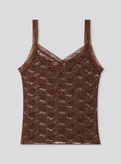 Top in pizzo semitrasparente