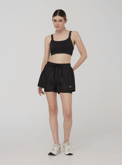 Sporty shorts with leggings