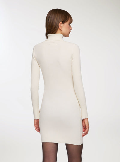 Vestito in maglia dolcevita