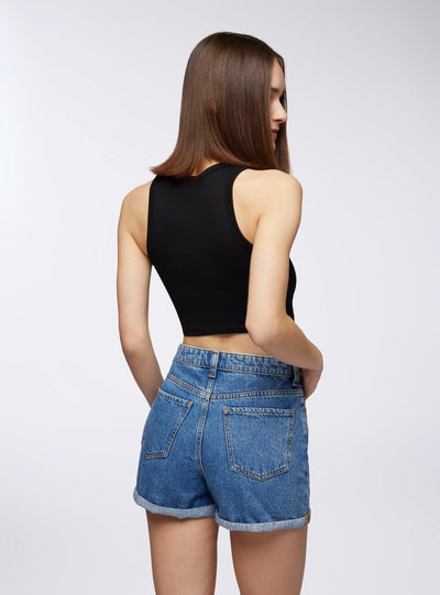 Top crop con scollo americano e ricamo cut-out