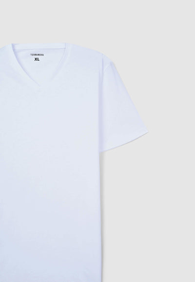 T-shirt basic con scollo a v